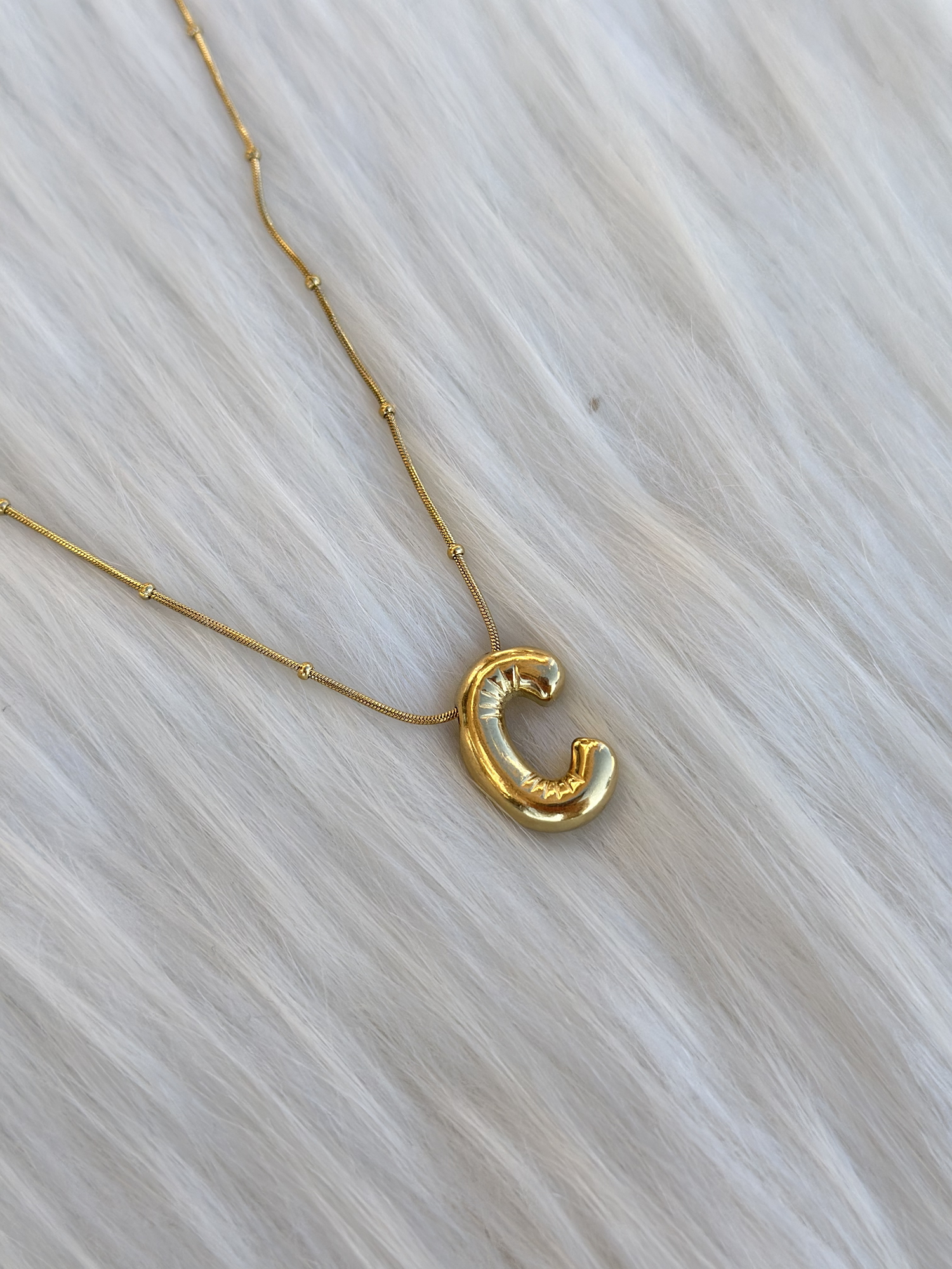 C HARFİ GOLD KOLYE