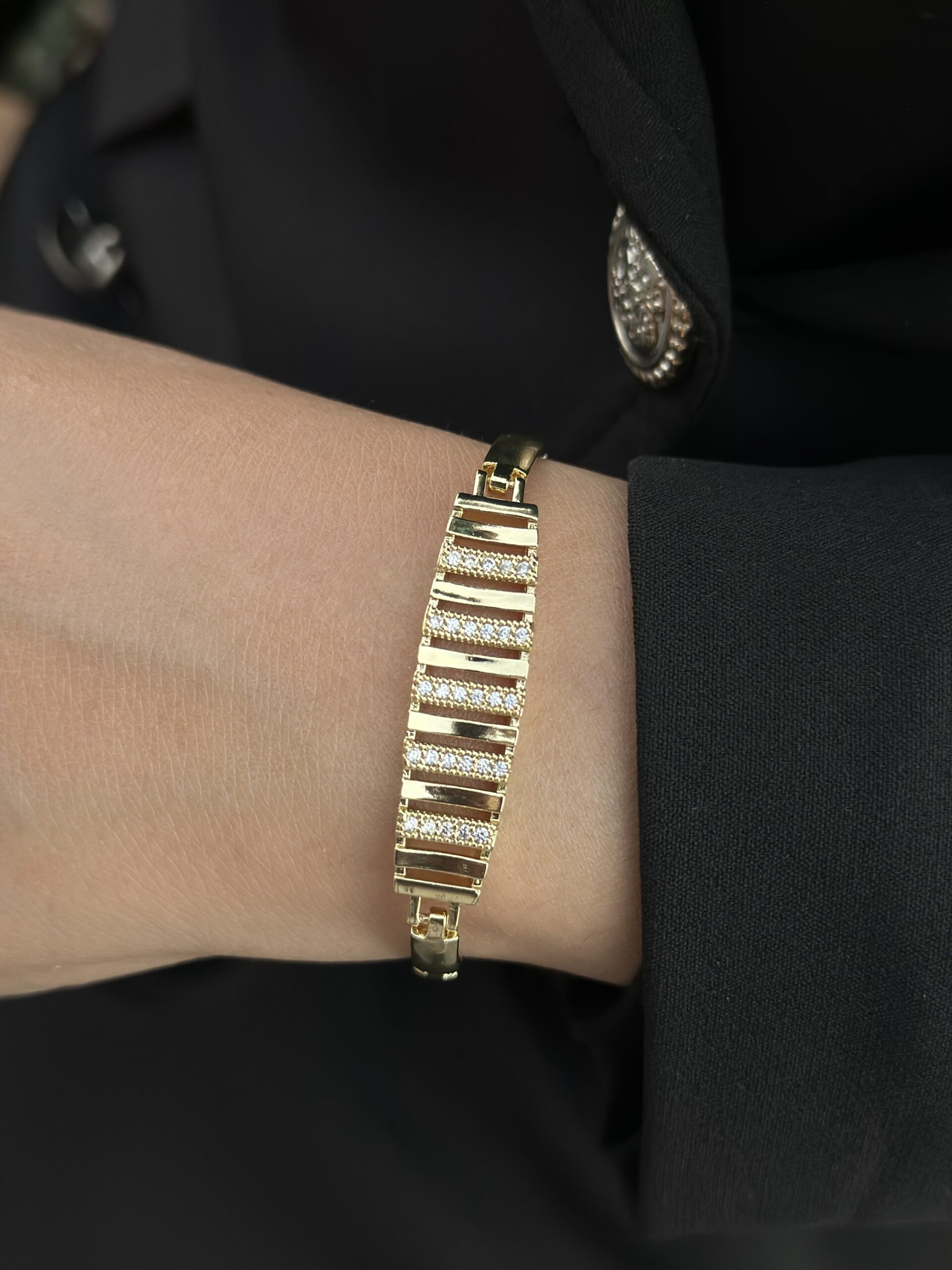 Vip taşlı bileklik gold